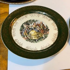 Very nice vintage design dish plate